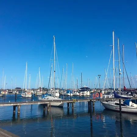 Ostsee - Reetdachhaus Nr 8 Sonne Und Mehr Im Ferienhaus Heiligenhafen
